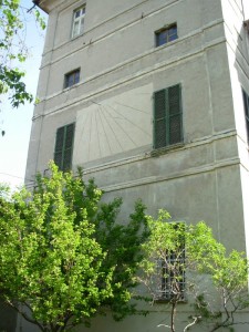 4 - torre con meridiana castello romagnano