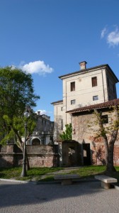 2 - vista piazza dei forni castello romagnano